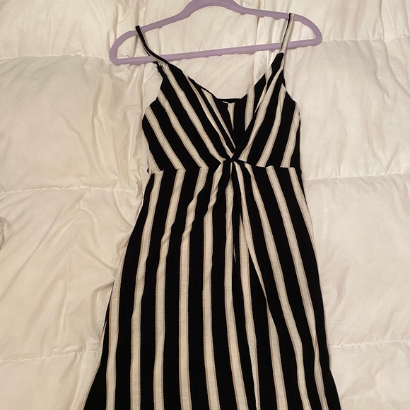 H&M casually chic dress - Picture 1 of 3